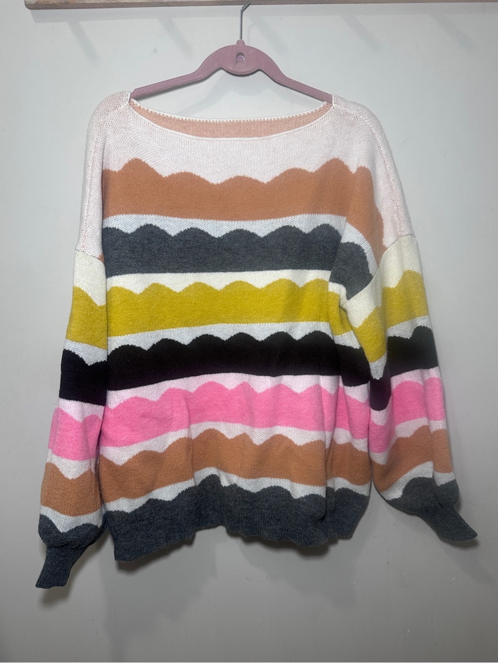 Scallop Balloon Sleeve Sweater